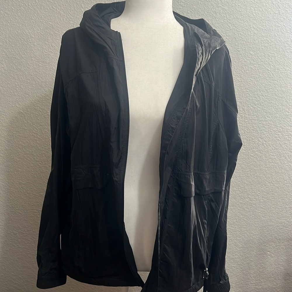 Lululemon hood lite jacket NWT Black Size 12